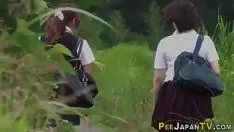 Reproducir urinatinkle adolescentes asiáticos