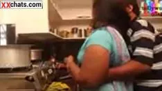 Putar Bibi seksi oleh seorang anak laki-laki bepergian ke -xxconfabs.com untuk mengobrol dengan nona seksi