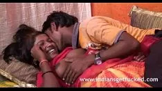 Riproduci Desi coppia sonia e raj