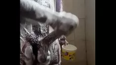 تشغيل كبير blackcock.maturbatinkle والعمل اليدوي مع الكثير من الضربة القاضية في العلبة