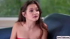 Abspielen Holen Sie sich layed2figure out.com - Treadmom fickt asiatisches Treadgirl mit Prügel