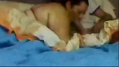 চালান এইভাবে সে স্তন্যপান করে একটি মাড়ির শুঁটকি, এবং তাই কাঠ, খাঁটি এবং সামুদ্রিক অতল গহ্বরের সাথে তার গাধাকে খাওয়ানোর জন্য হেলিকালকে উত্সর্গ করা অসহনীয়!