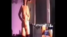 Играть Обеспокоенный
