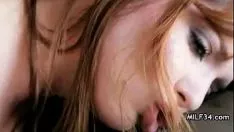 Jouer Horny MILF devient anormal