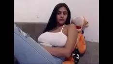 Putar Priya desi bertanduk memanggil missy di draw webcam