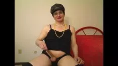 Play Susie que porn squanders a dildo