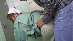Jouer Un nettoyeur à sec agréable en plus de nettoyer ma pisse de détective