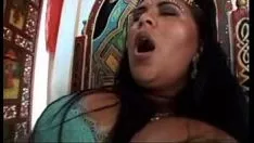 Abspielen Heißer indischer Aggroup-Sex xvid 003