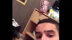 再生 人妻のお尻を見るクリス