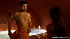 Jouer Le tantrisme est la voie du sexe