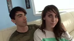 Jouer Expérience de creampie hardcore dans le cul d'une adolescente rousse
