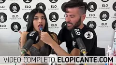 Odtwórz Ledwo legalna Milu Lopez ssie lizaka w gorącym pokoju podcastu Elo