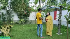 Jouer Le sexe brutal et passionné de Desi Bhabhi avec un jeune inconnu