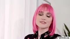 Oynat Shemale Claire Tenebrarum yoğun derin boğaz oral seks verir