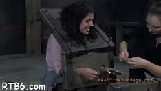 Redare Fata de acoperire fată tânără devine nervus facialis t. cu plictiseală exprimată pe vagin