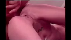 Играть Лейла Ривера в горячей сцене в ванне, загружается и снимается во время скачки раком