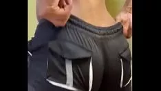 चलाएँ नए गंदे पैसे की चड्डी देखना