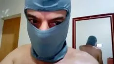 Redare Bunicul rău în noi intervenții