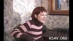 播放 Hotty 让她的小猫伊顿后来有机体被鞭打和尴尬