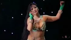 Reproducir Tabel .y.i. danza del vientre por elissar - رقص شرقي مع إليسار remix hd